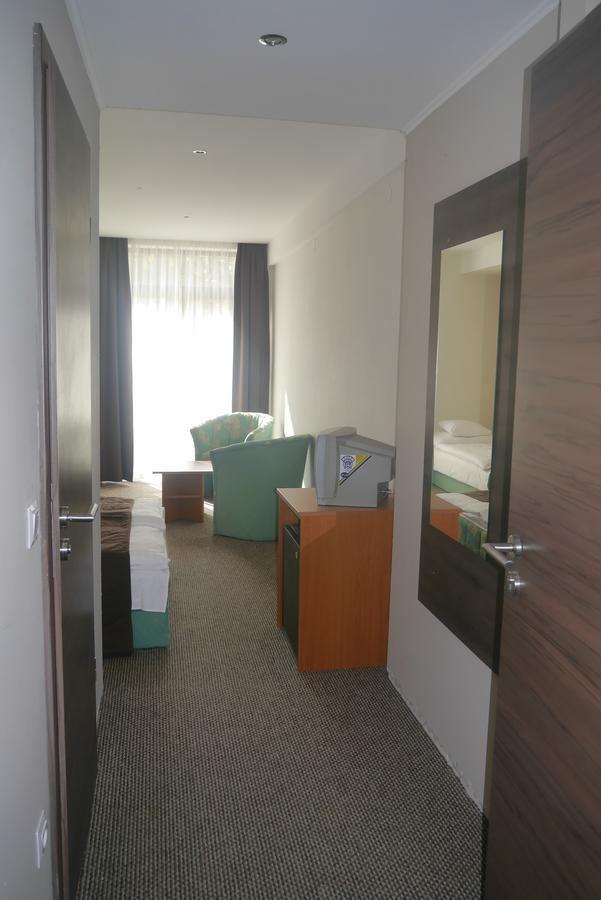 Hotel Tagore Balatonfured Exterior photo