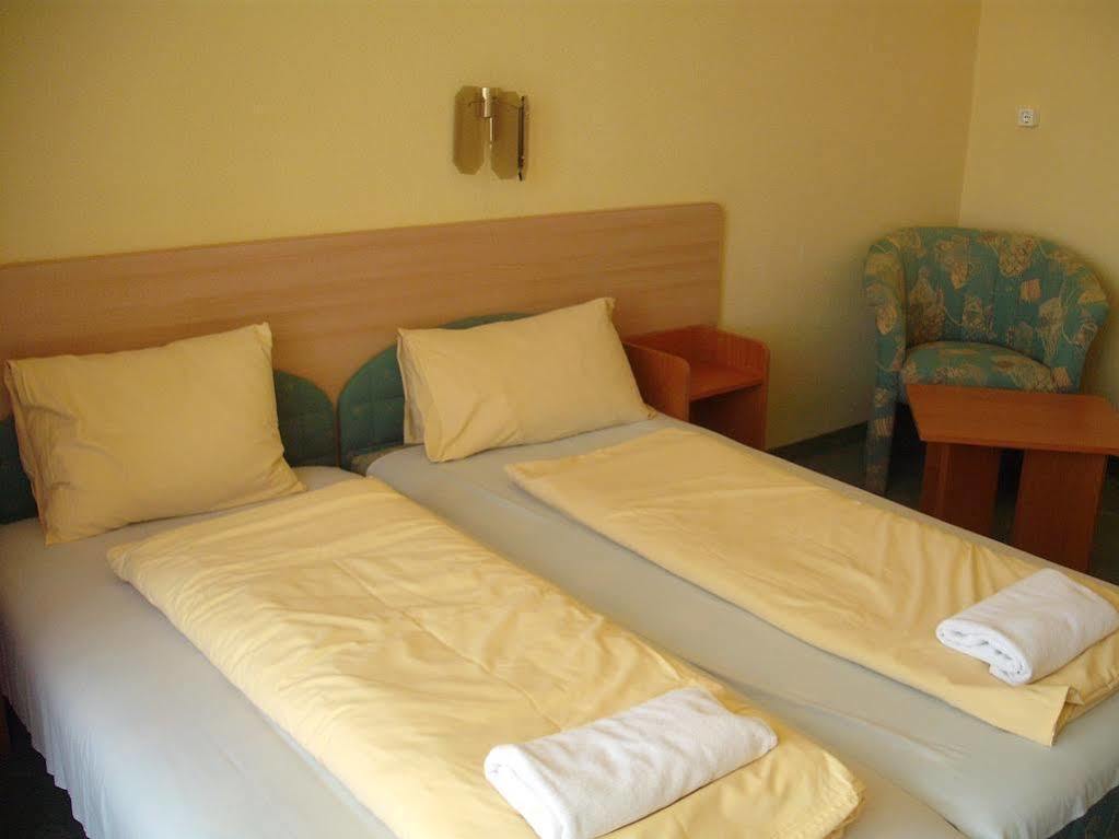 Hotel Tagore Balatonfured Exterior photo