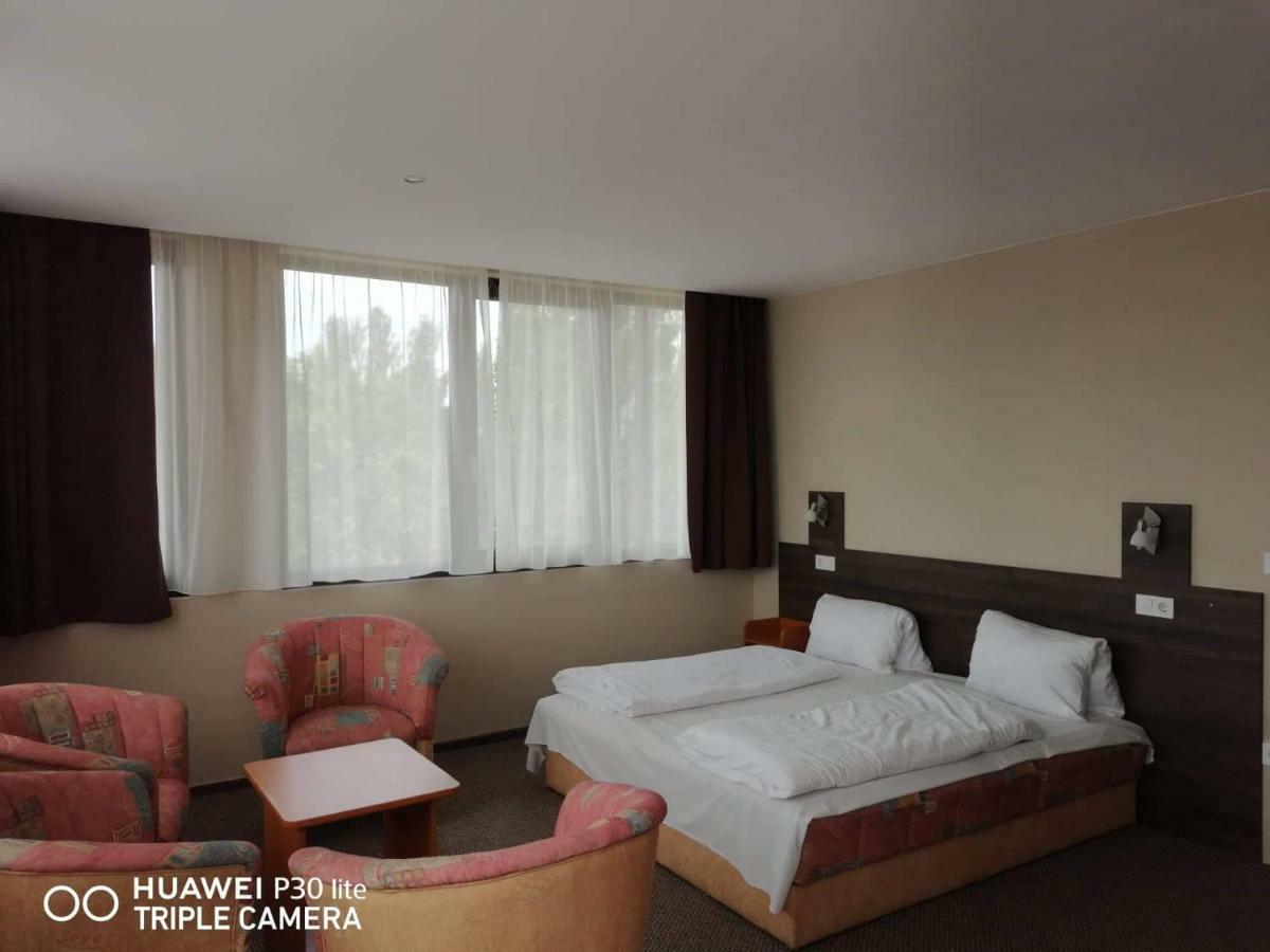 Hotel Tagore Balatonfured Exterior photo
